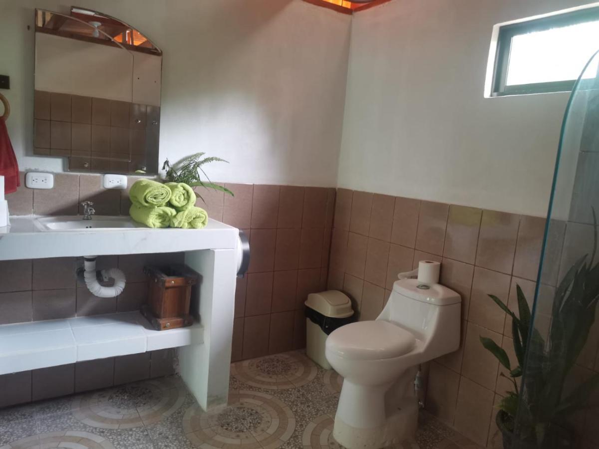 Hostal Cecilia Puerto Viejo de Talamanca 外观 照片