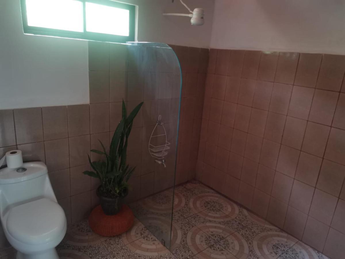 Hostal Cecilia Puerto Viejo de Talamanca 外观 照片