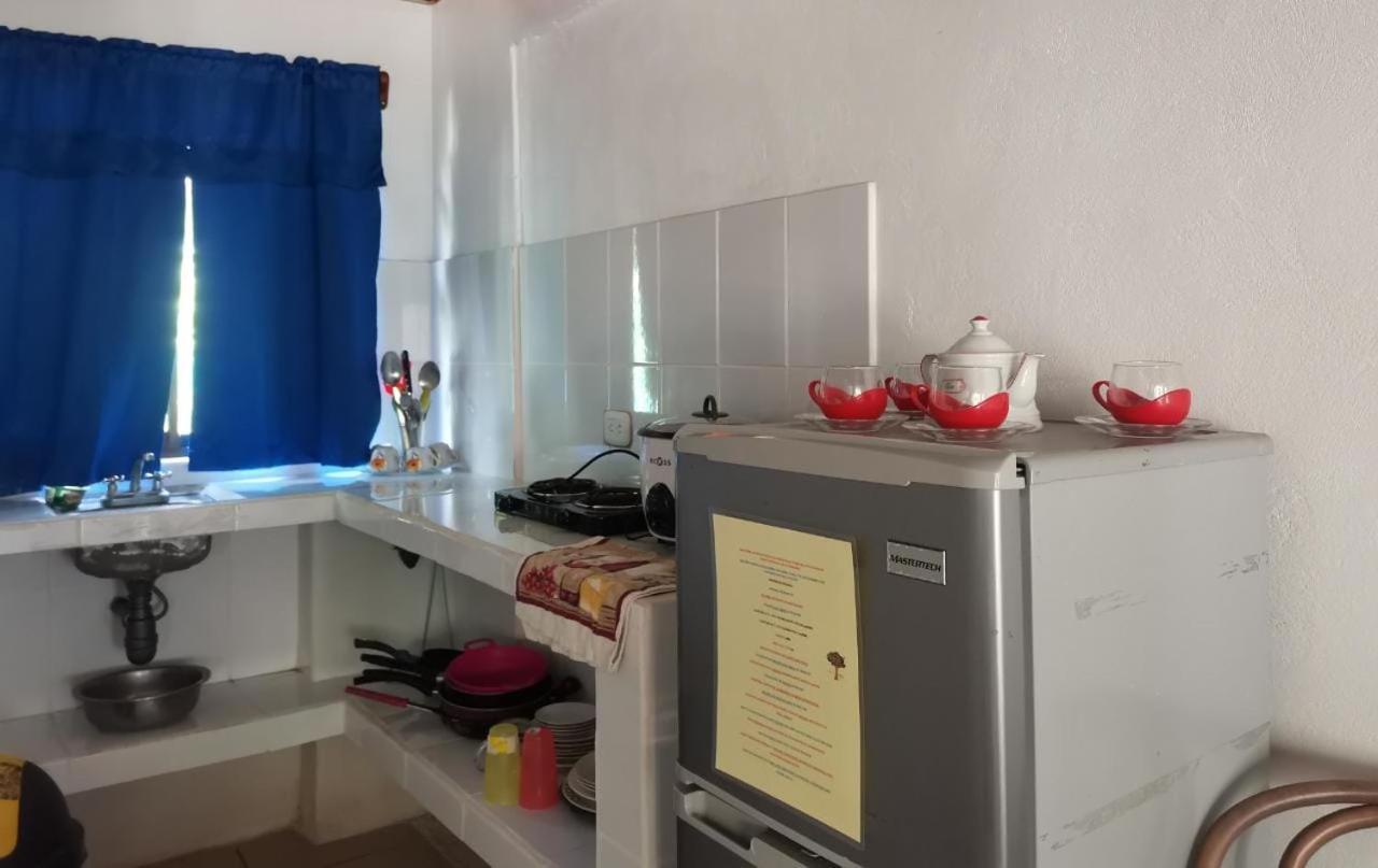 Hostal Cecilia Puerto Viejo de Talamanca 外观 照片