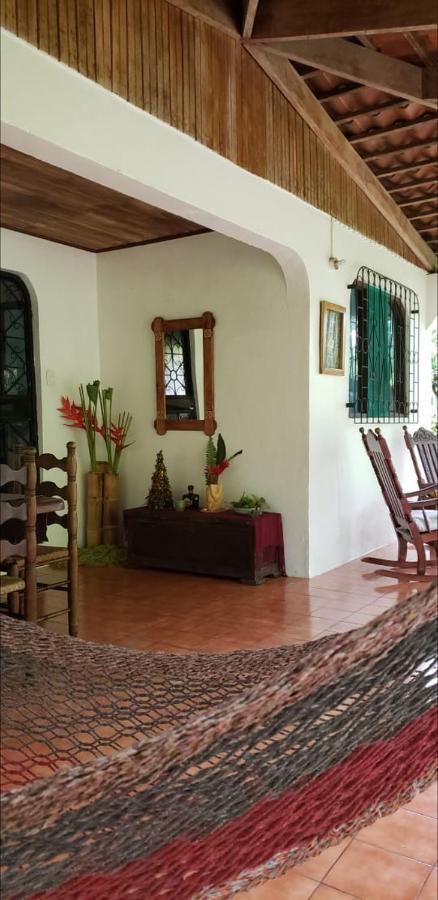 Hostal Cecilia Puerto Viejo de Talamanca 外观 照片