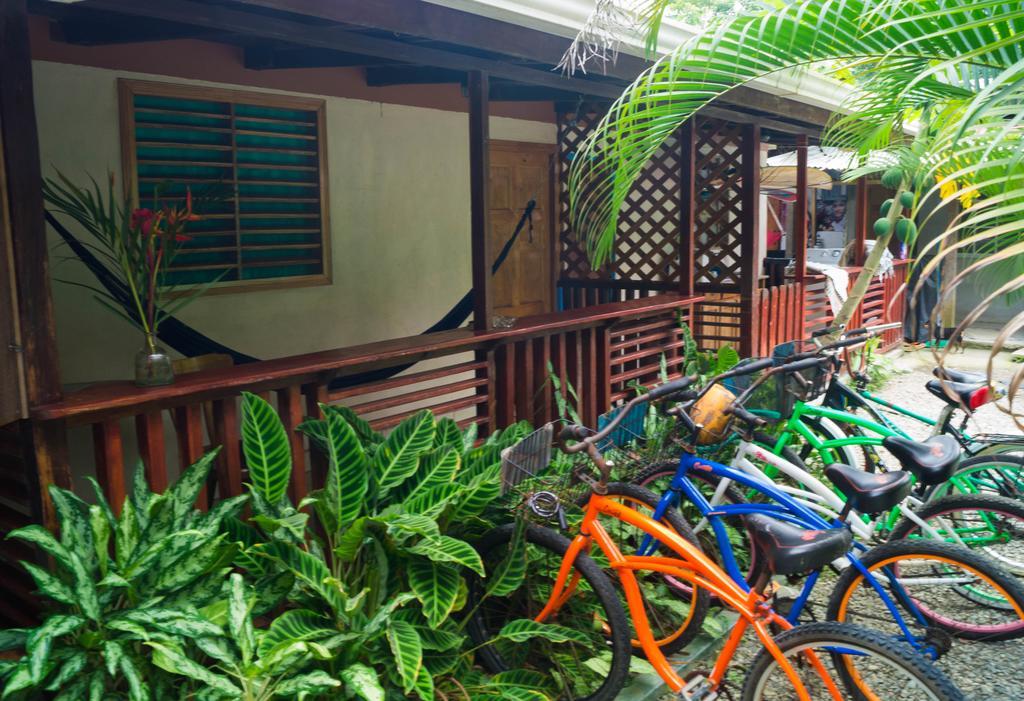 Hostal Cecilia Puerto Viejo de Talamanca 外观 照片