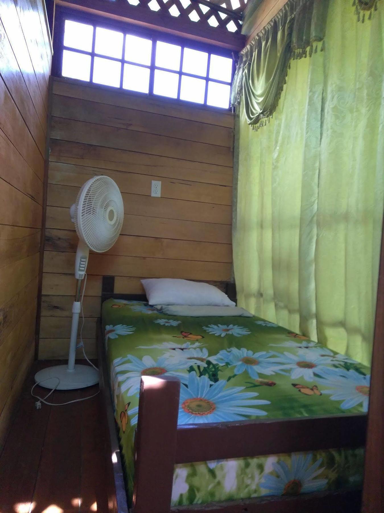 Hostal Cecilia Puerto Viejo de Talamanca 外观 照片